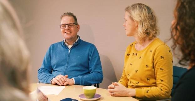 Jonathan Weegink in gesprek met Angeline van Duijn